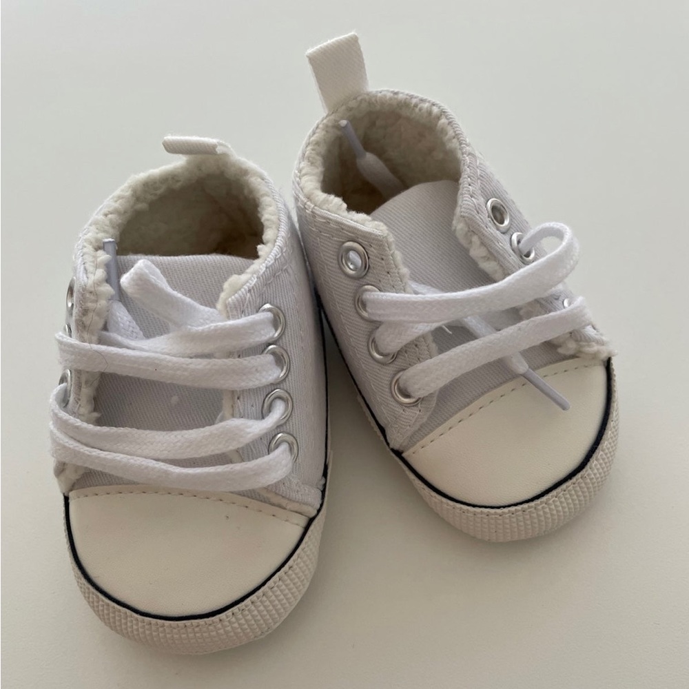 New white baby infant shoes / booties